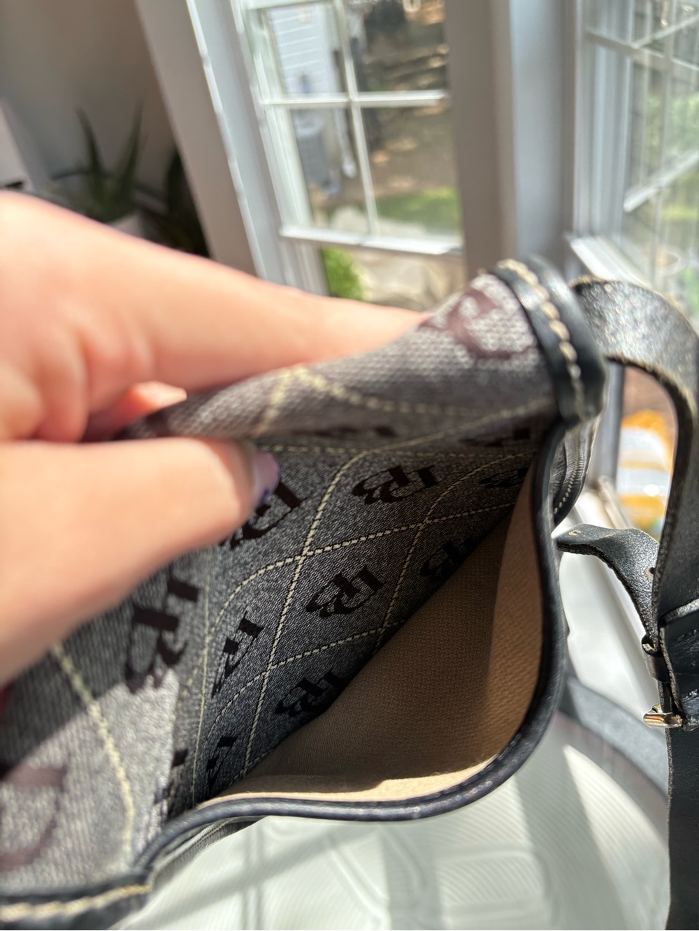 Dooney & Bourke Signature Jacquard Gray Monogram Crossbody Bag - Picture 5 of 10
